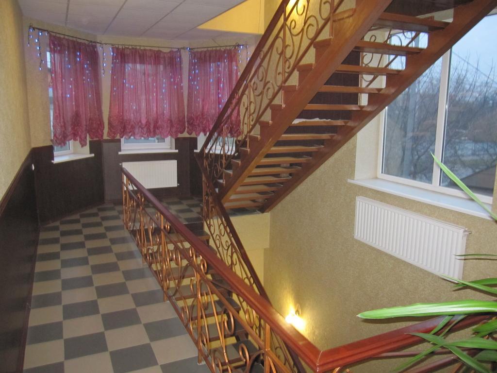 Jaguar Hotel Complex Kharkiv Extérieur photo