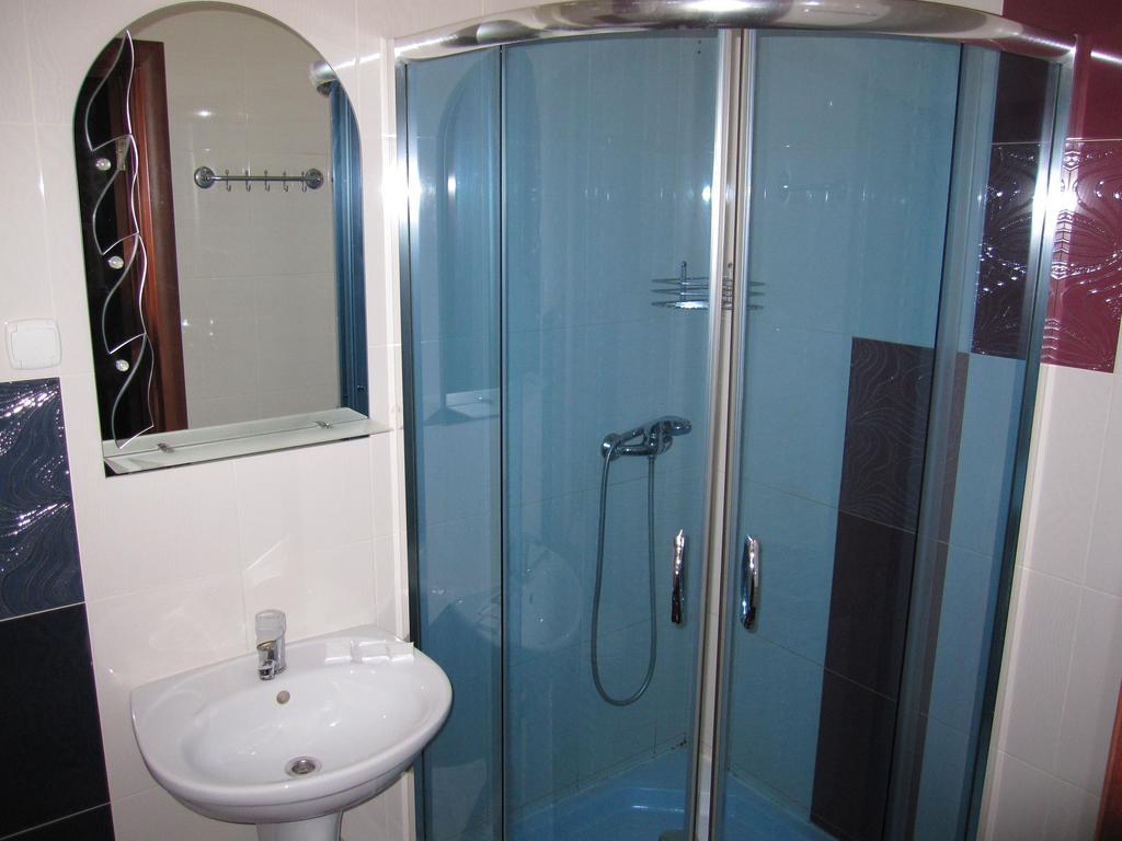 Jaguar Hotel Complex Kharkiv Chambre photo
